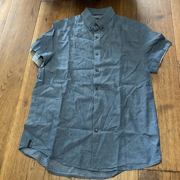 Kenneth cole button down t-shirt - Picture 1 of 3